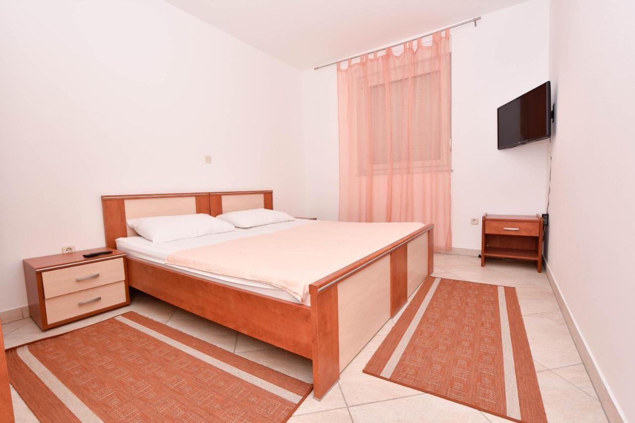 Apartment Jaspis Biograd Na Moru Bagian luar foto