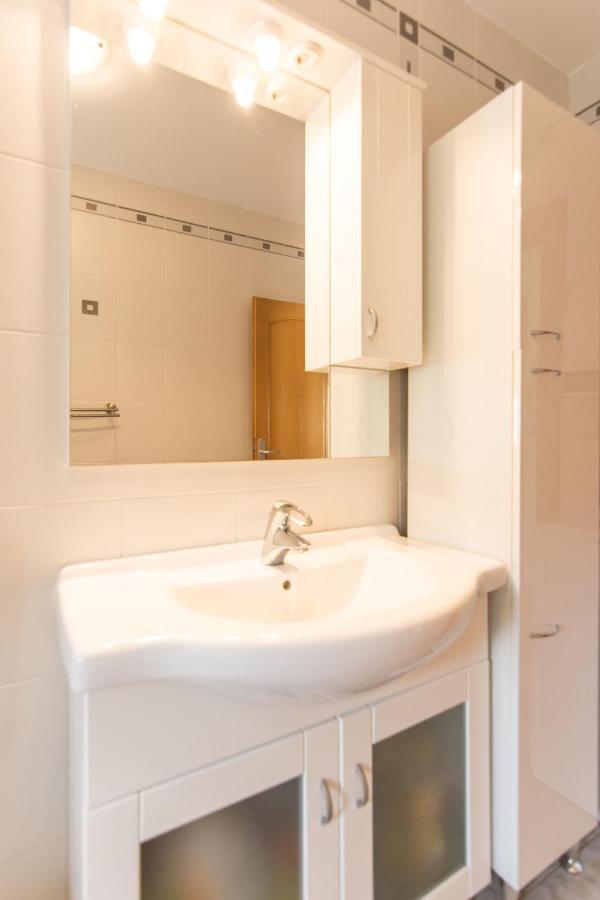 Apartment Jaspis Biograd Na Moru Bagian luar foto