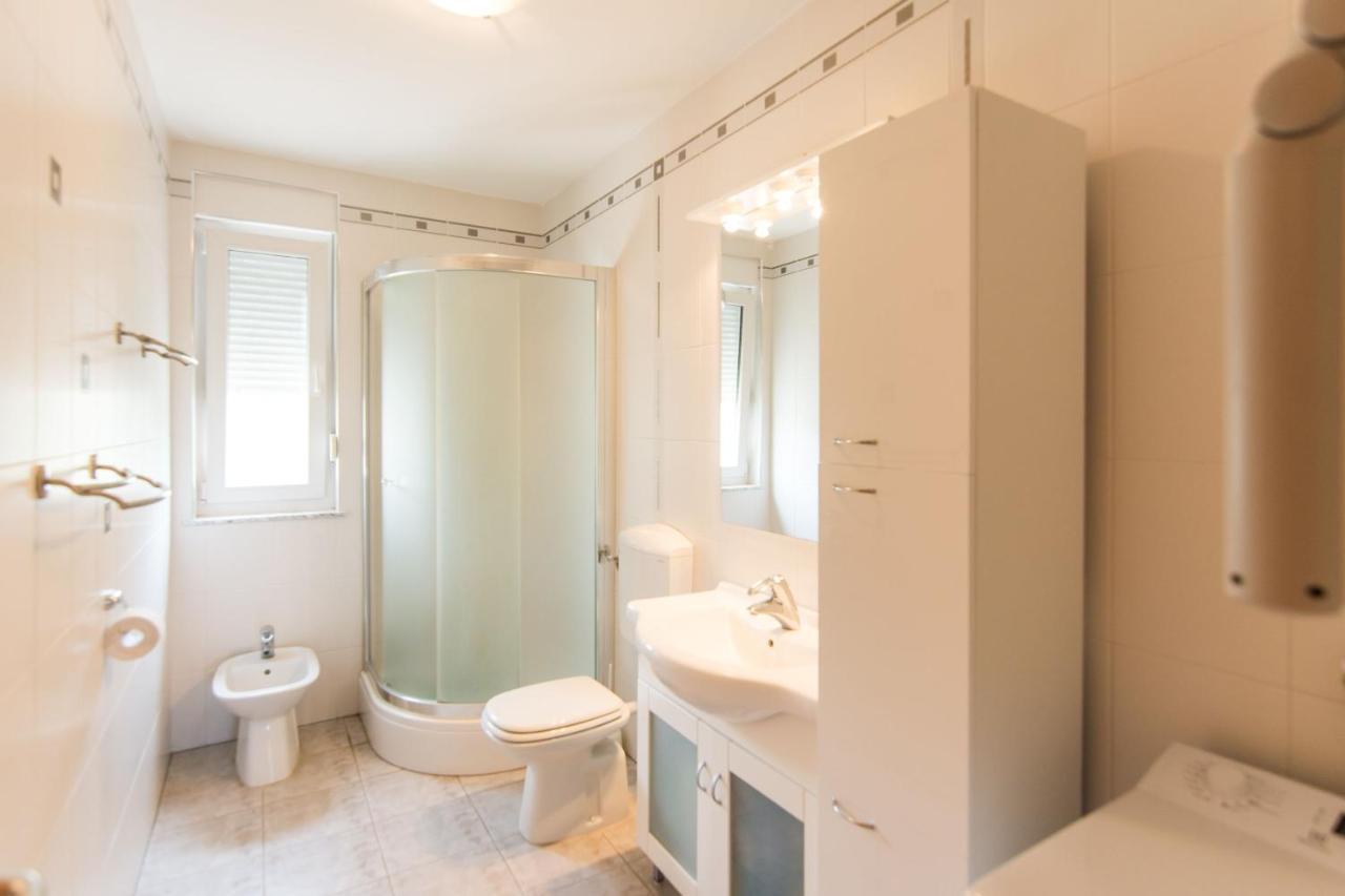 Apartment Jaspis Biograd Na Moru Bagian luar foto